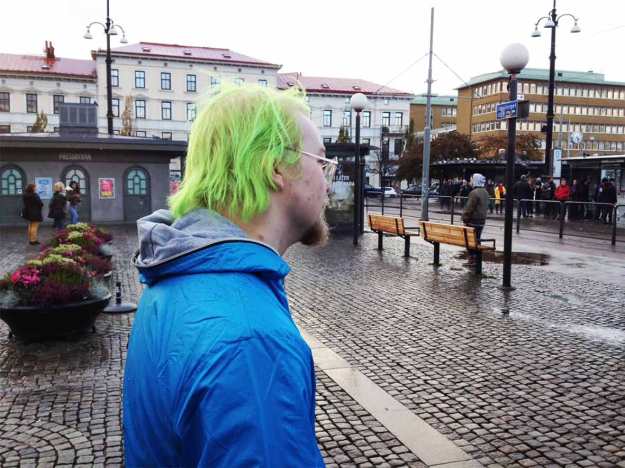 ynling-m-grönt-hår